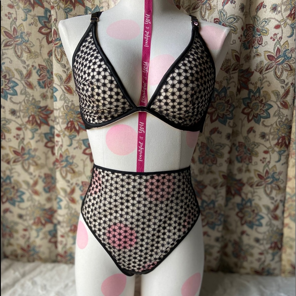 Victoria’s Secret starburst set